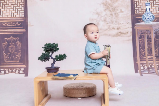 京山宝宝总吐奶什么原因